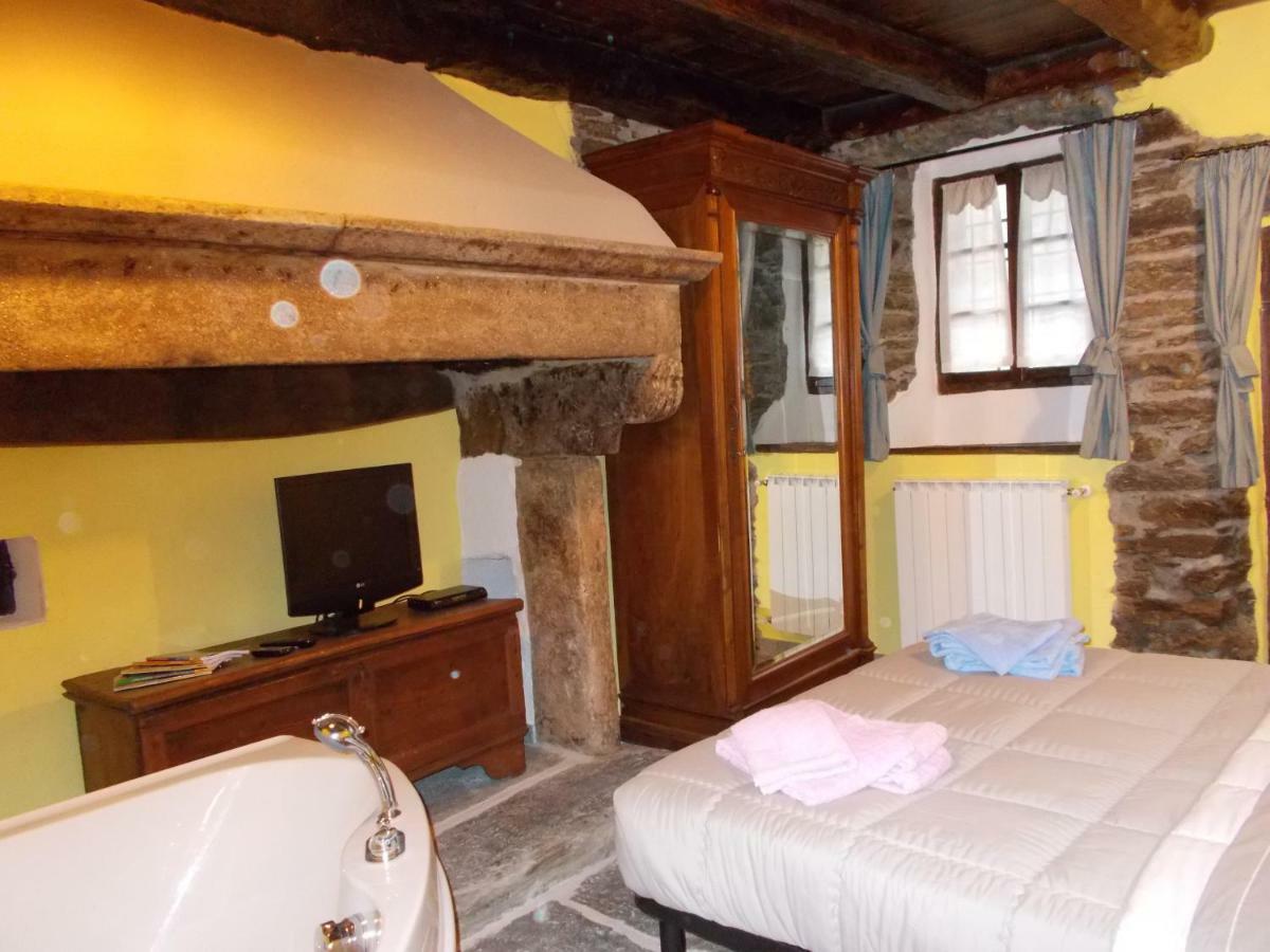 Vila Il Borgo Di Monica Domodossola Exteriér fotografie