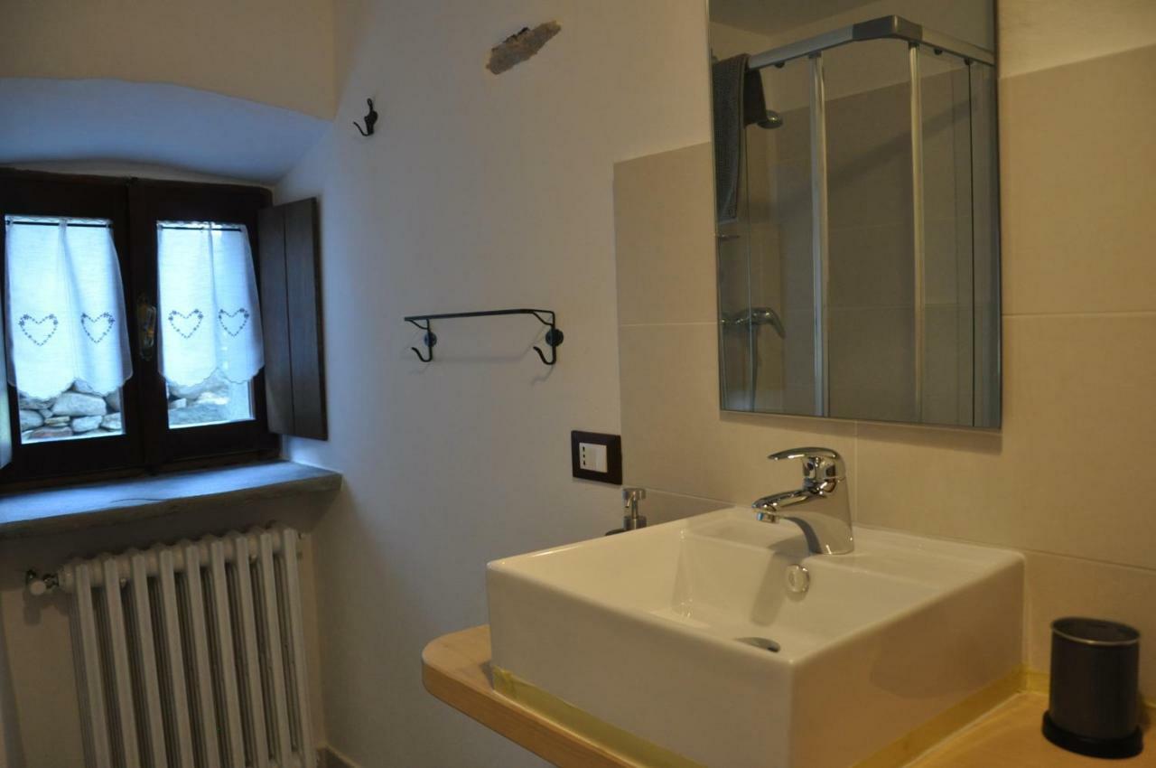 Vila Il Borgo Di Monica Domodossola Exteriér fotografie